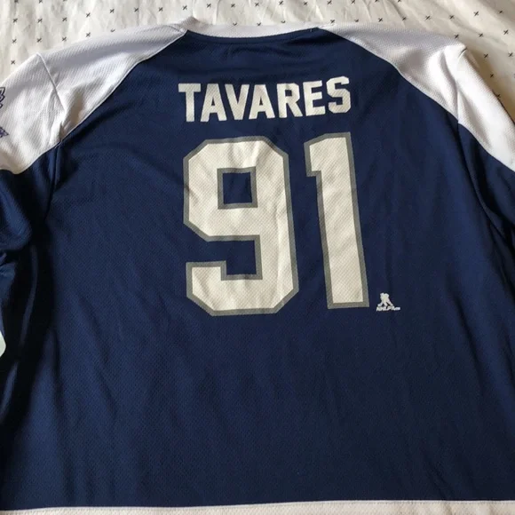 Official maple leafs - Picture 2 of 3